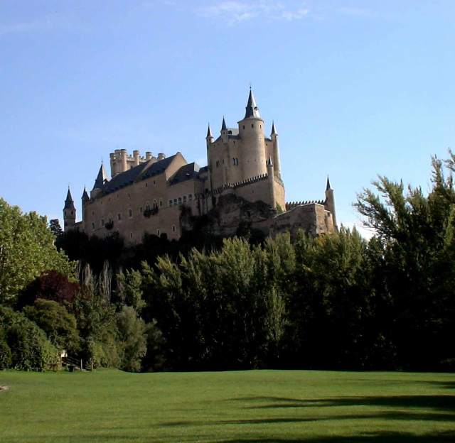 Alcazar-de-Segovia-2